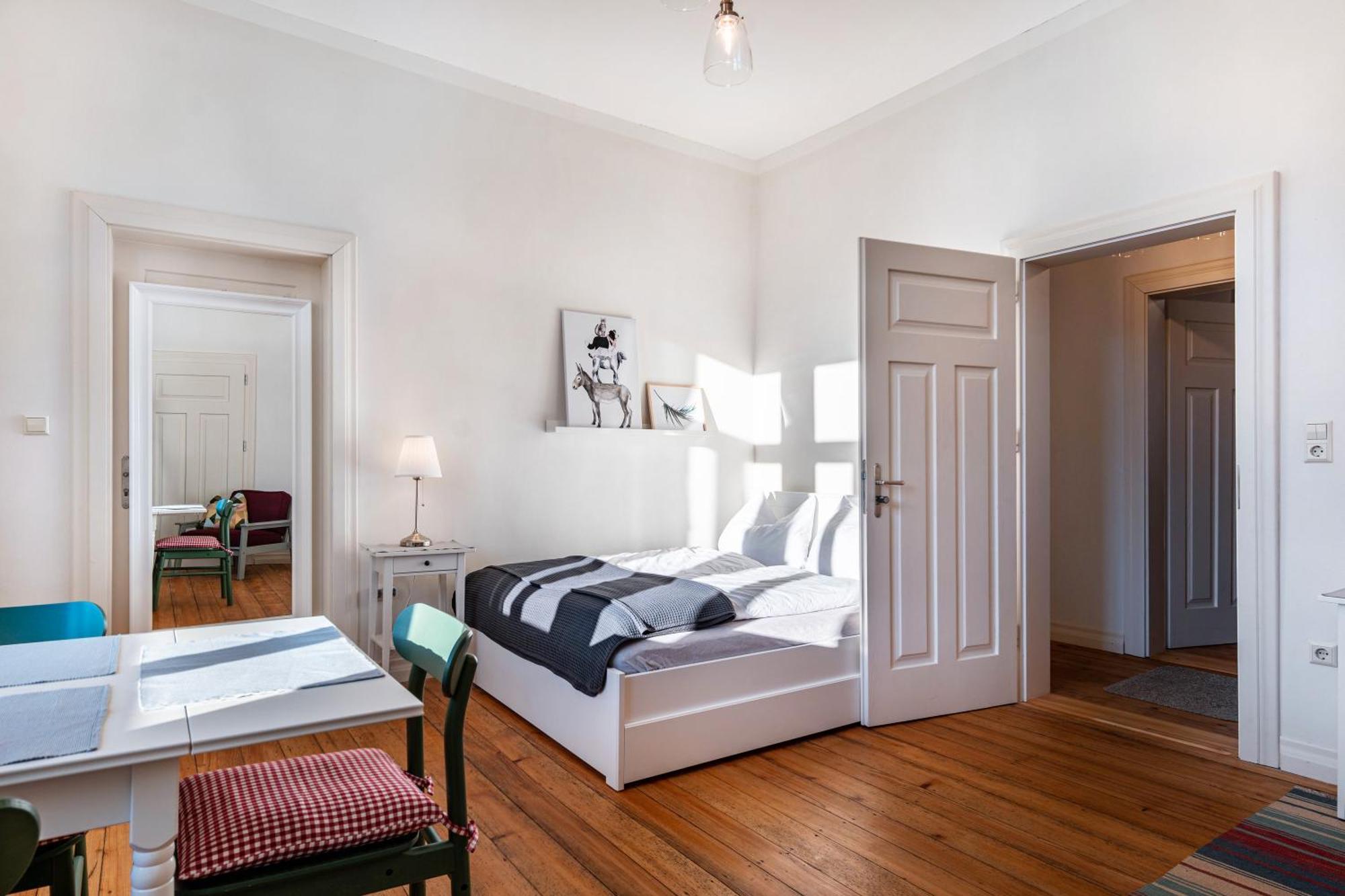 Bahnhof Grombach Apartment บาด รัพเพเนา ภายนอก รูปภาพ