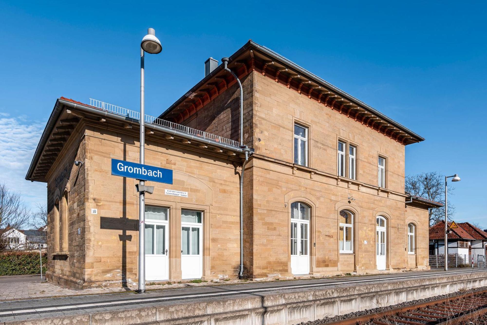 Bahnhof Grombach Apartment บาด รัพเพเนา ภายนอก รูปภาพ